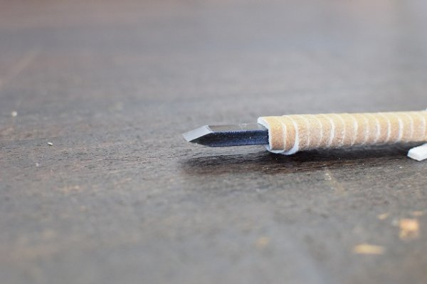 画像2: 印刀　角型両刃10mm　皮巻　濃州兼松 (2)