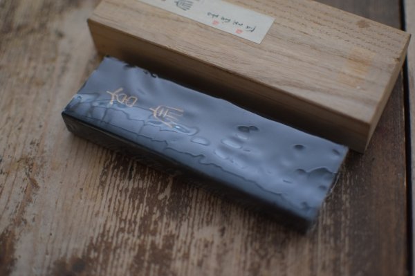 画像1: 古墨　昭和51年代製造　大和雅墨　玄宗 4丁型　墨運堂【半額セール】【数量限定】 (1)